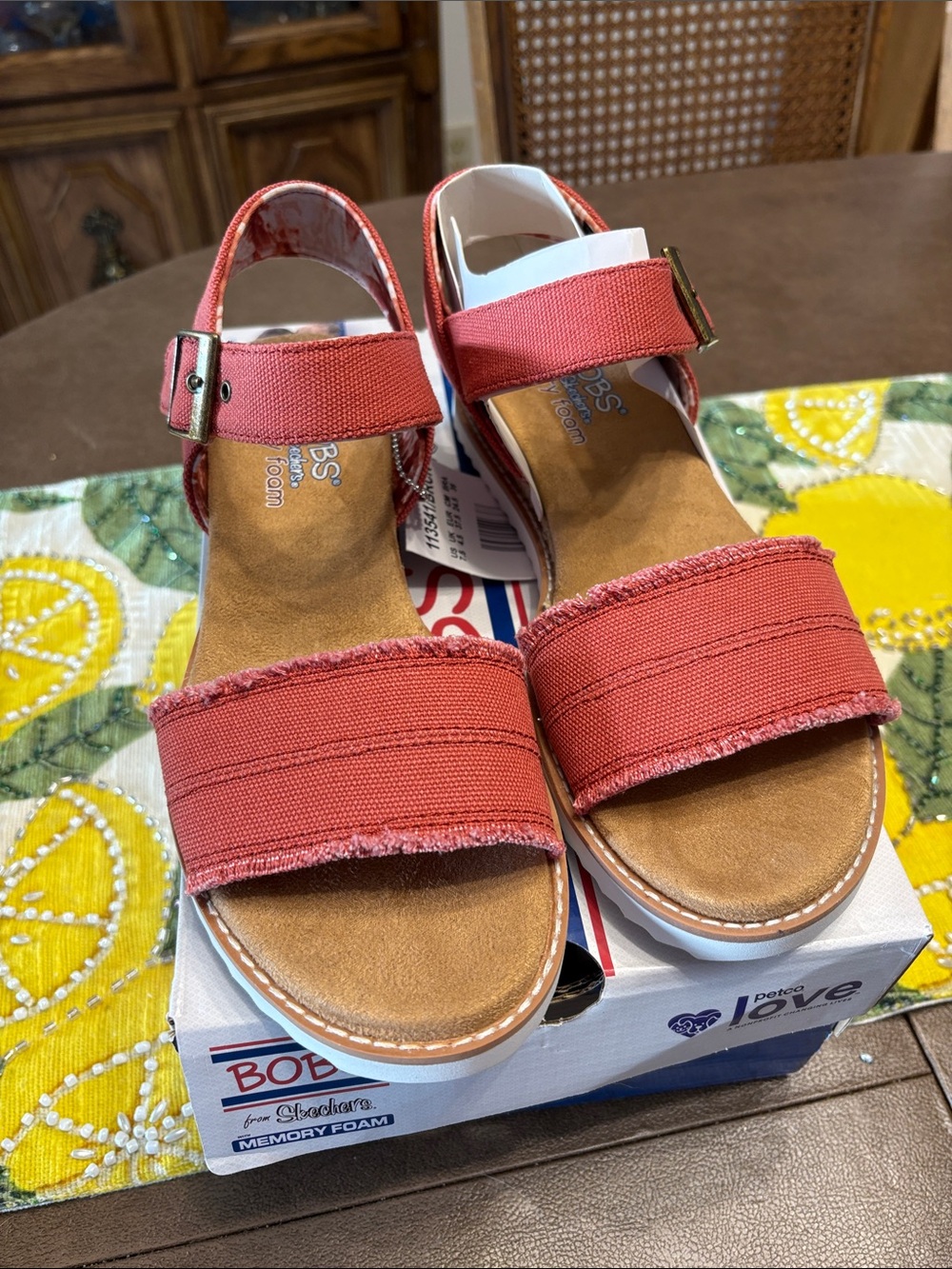 NWT BOBS from Skechers Coral Canvas Adjustable Strap Sandals 7.5